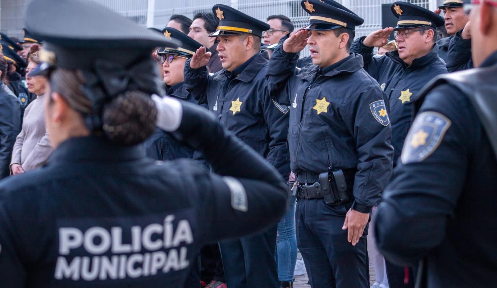 100% de los policías municipales de Querétaro estan certificados!