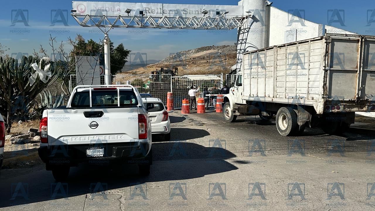 Cierran relleno sanitario de Mompaní por protesta laboral