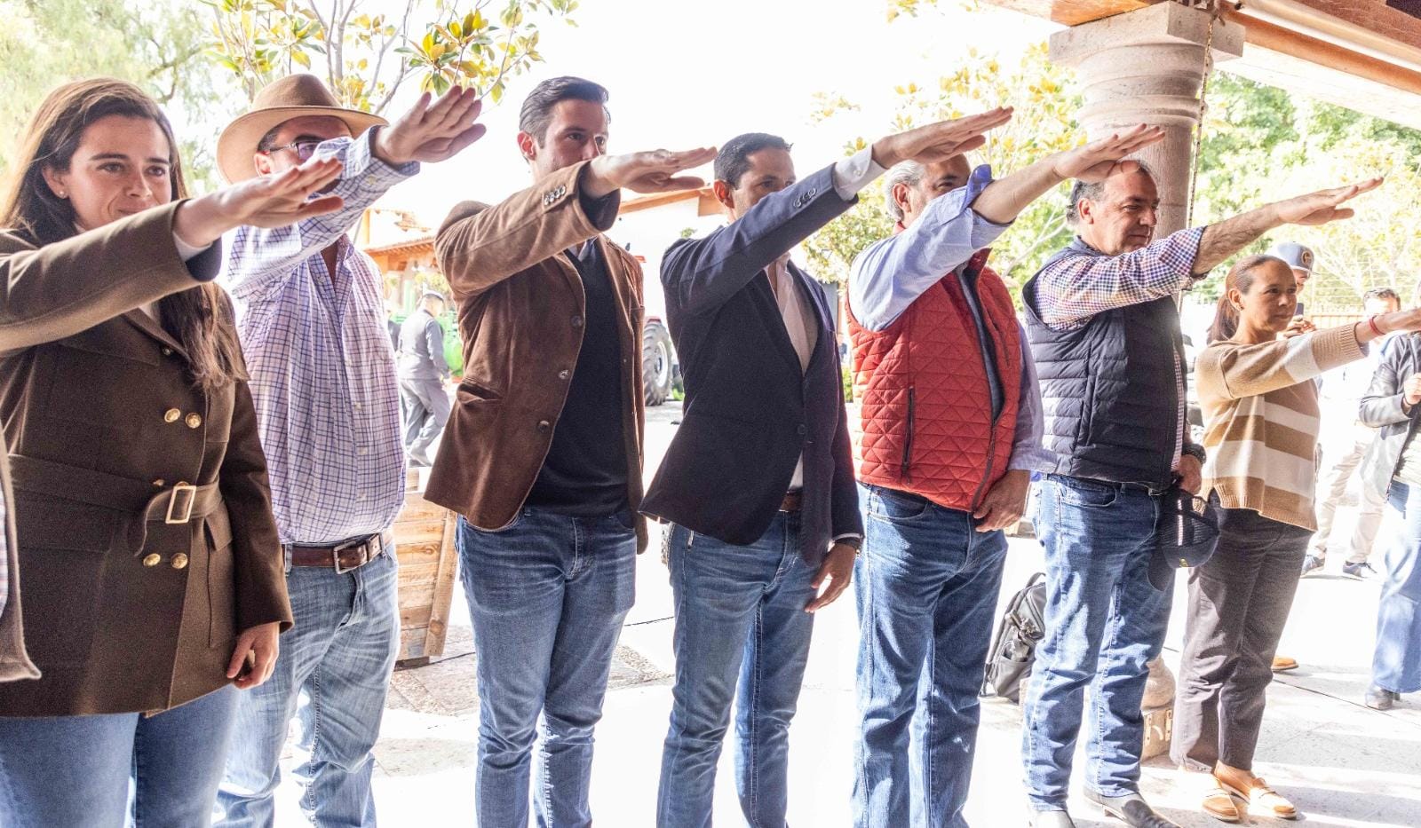 Toma Gobernador protesta al Consejo Directivo de Agricultores y Ganaderos de Querétaro