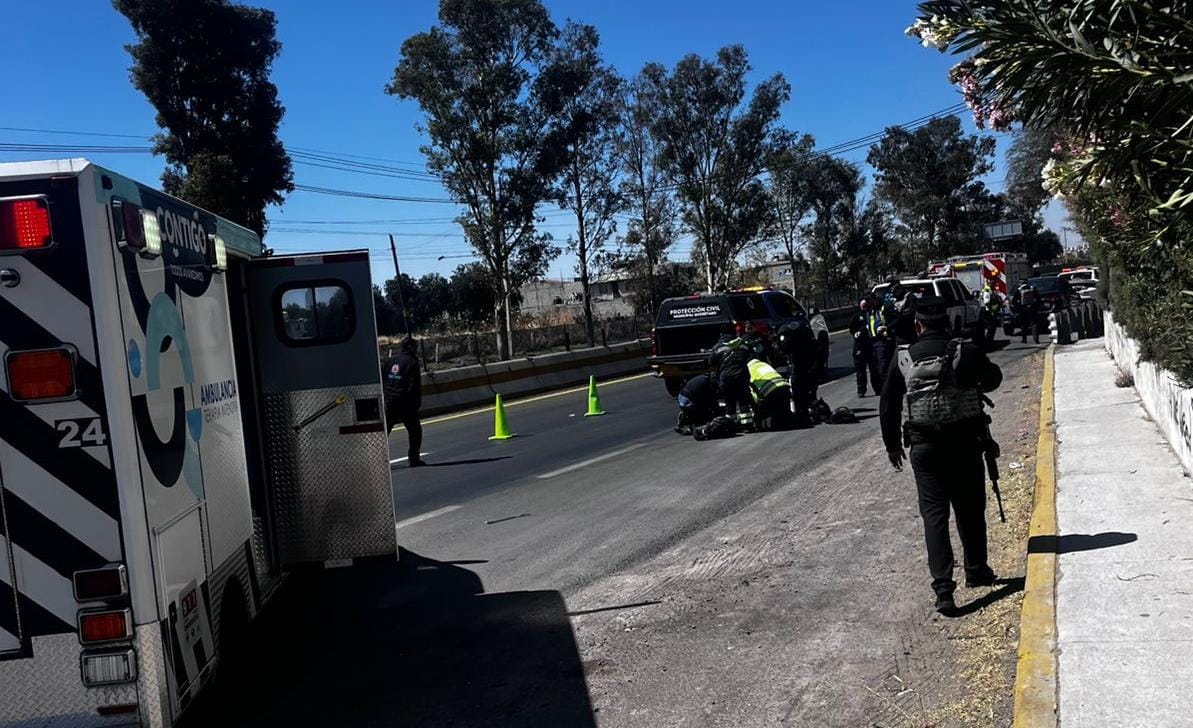 HOMBRE MUERE ARROLLADO EN LA CARRETERA DE CUOTA A CELAYA!