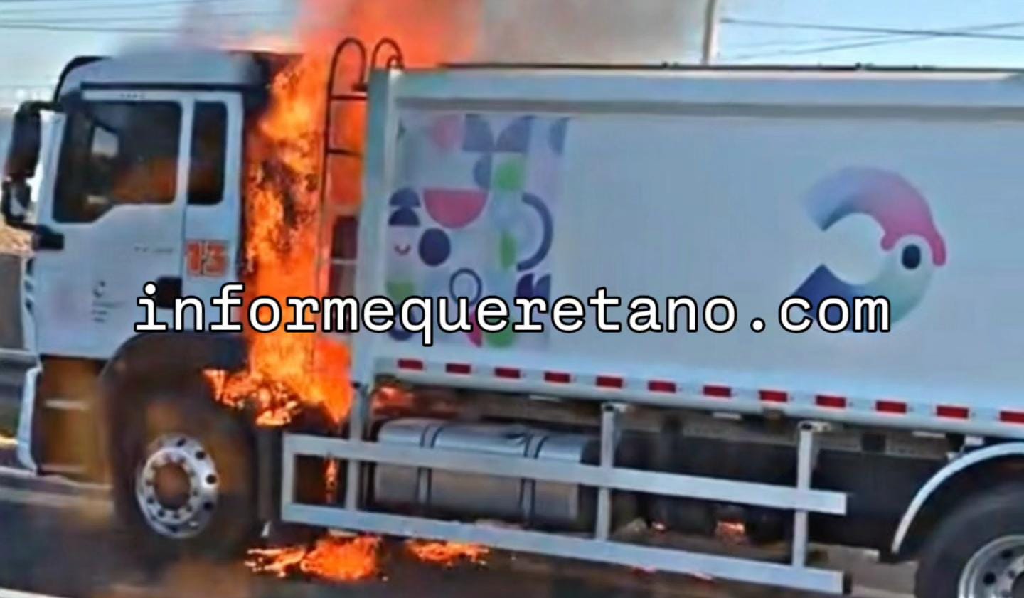 SE INCENDIA CAMIÓN RECOLECTOR DE BASURA EN LA CARRETERA A TLACOTE