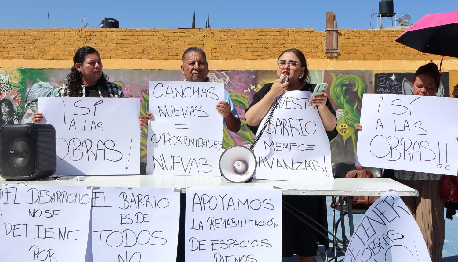 Vecinos de San Francisquito se manifiestan a favor de obras municipales