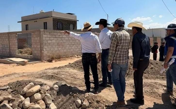Supervisa Rodrigo Monsalvo obras de urbanización en El Paraíso y El Colorado