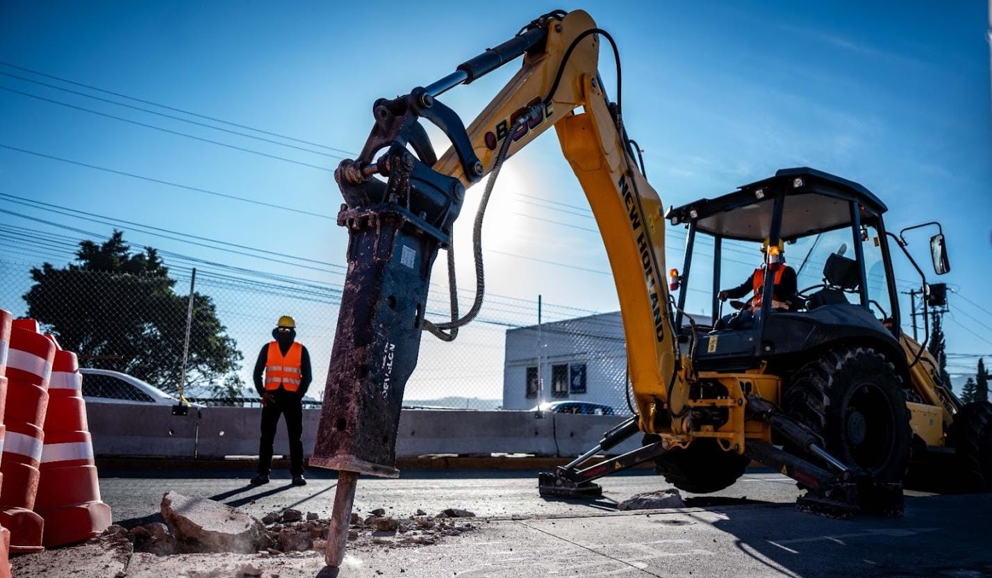 MINIMA AFECTACIÓN A COMERCIOS POR OBRA DEL TREN MEX-QRO: FELIFER MACÍAS