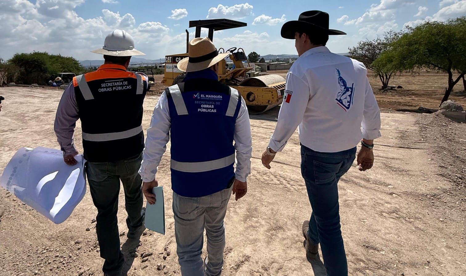Rodrigo Monsalvo supervisa obras por más de 300 millones de pesos en El Marqués