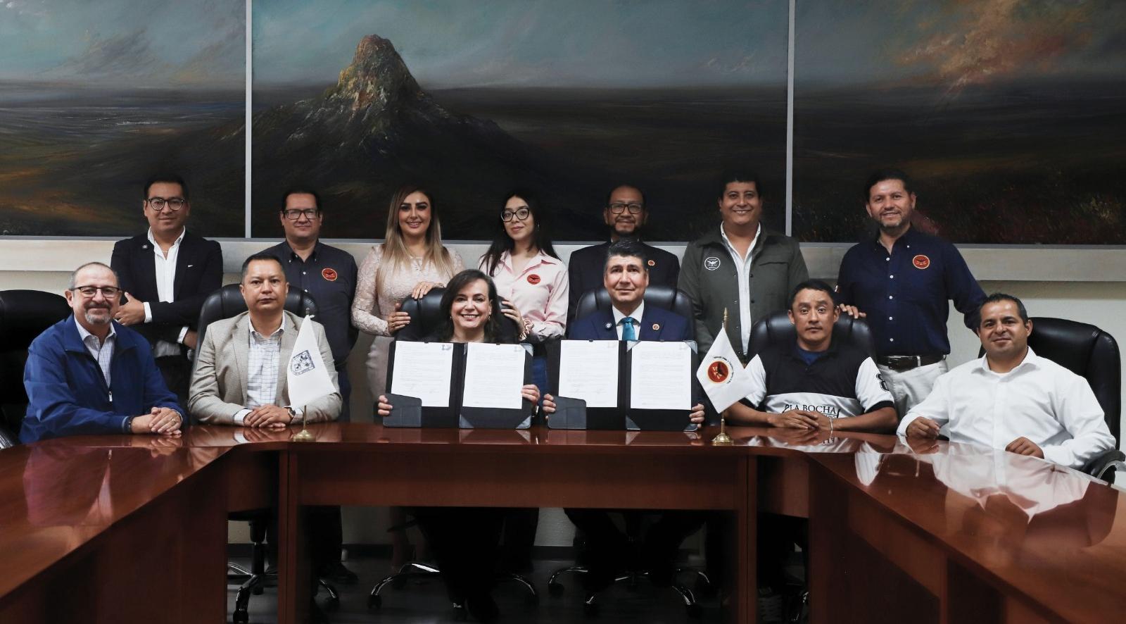 Suscriben UAQ y Sindicato de trabajadores y empleados de Querétaro, alianza estratégica