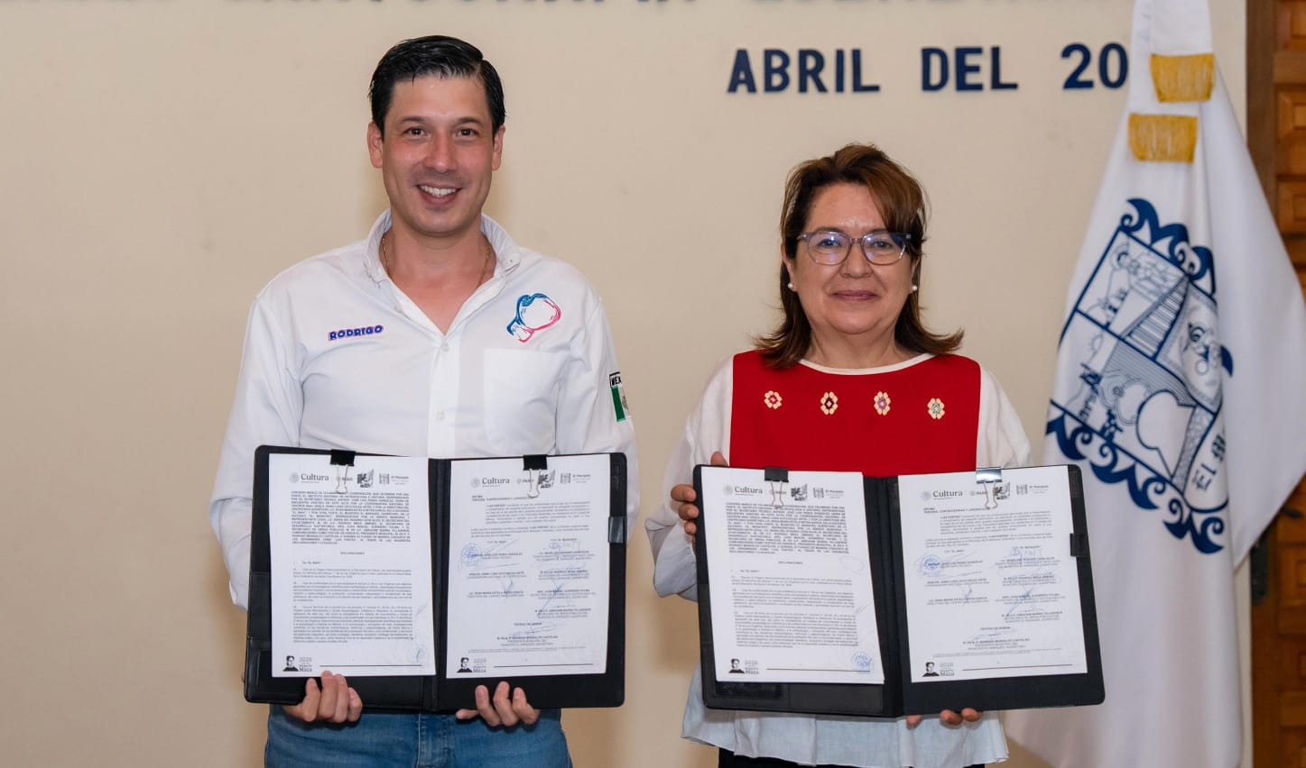 Firma Rodrigo Monsalvo convenio de colaboración con el INAH