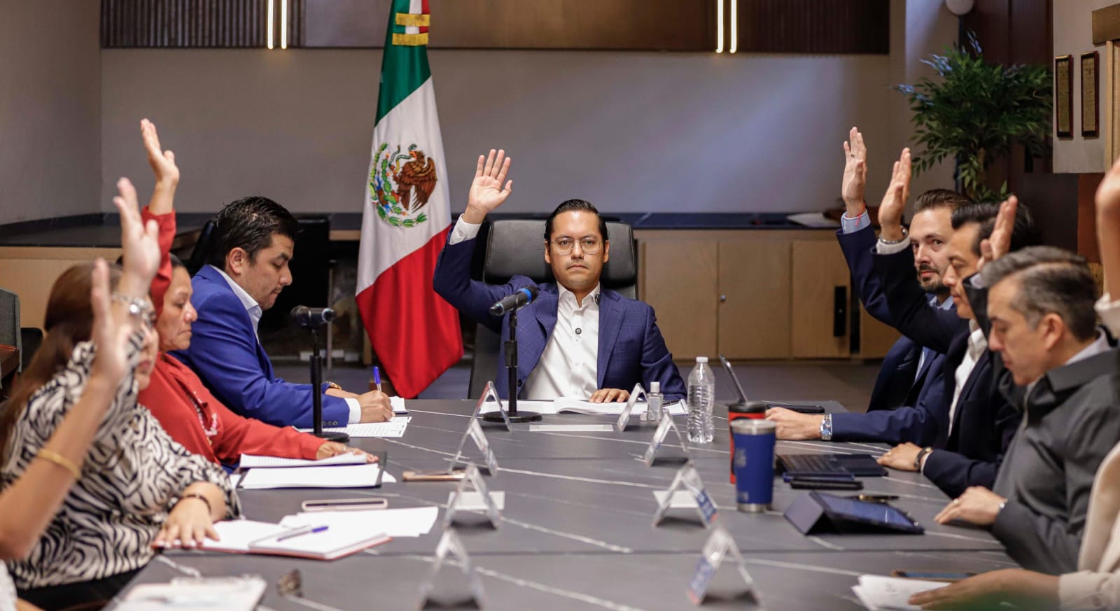 Aprueban iniciativa para juzgar como adultos a adolescentes que cometan delitos de alto impacto
