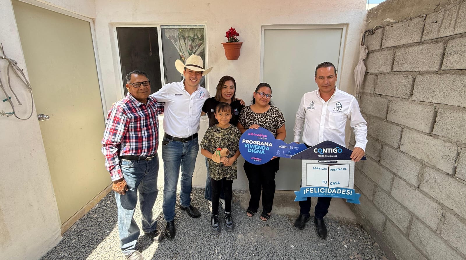 Entrega Rodrigo Monsalvo ampliaciones de vivienda en beneficio de familias marquesinas