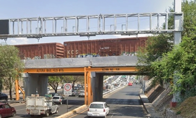 PIDEN QUE OBRAS DEL TREN EN BERNARDO QUINTANA SEAN LAS 24 HRS