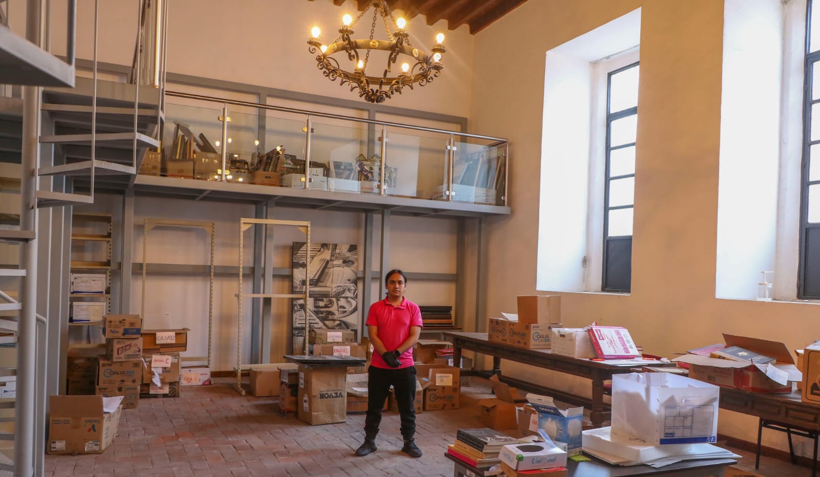 UAQ consolida el “Salón Candelabros” para preservar memoria histórica universitaria