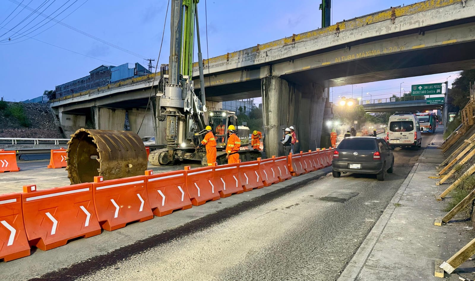 MEJORÓ LA MOVILIDAD EN LA ZONA DE OBRAS DE BERNARDO QUINTANA
