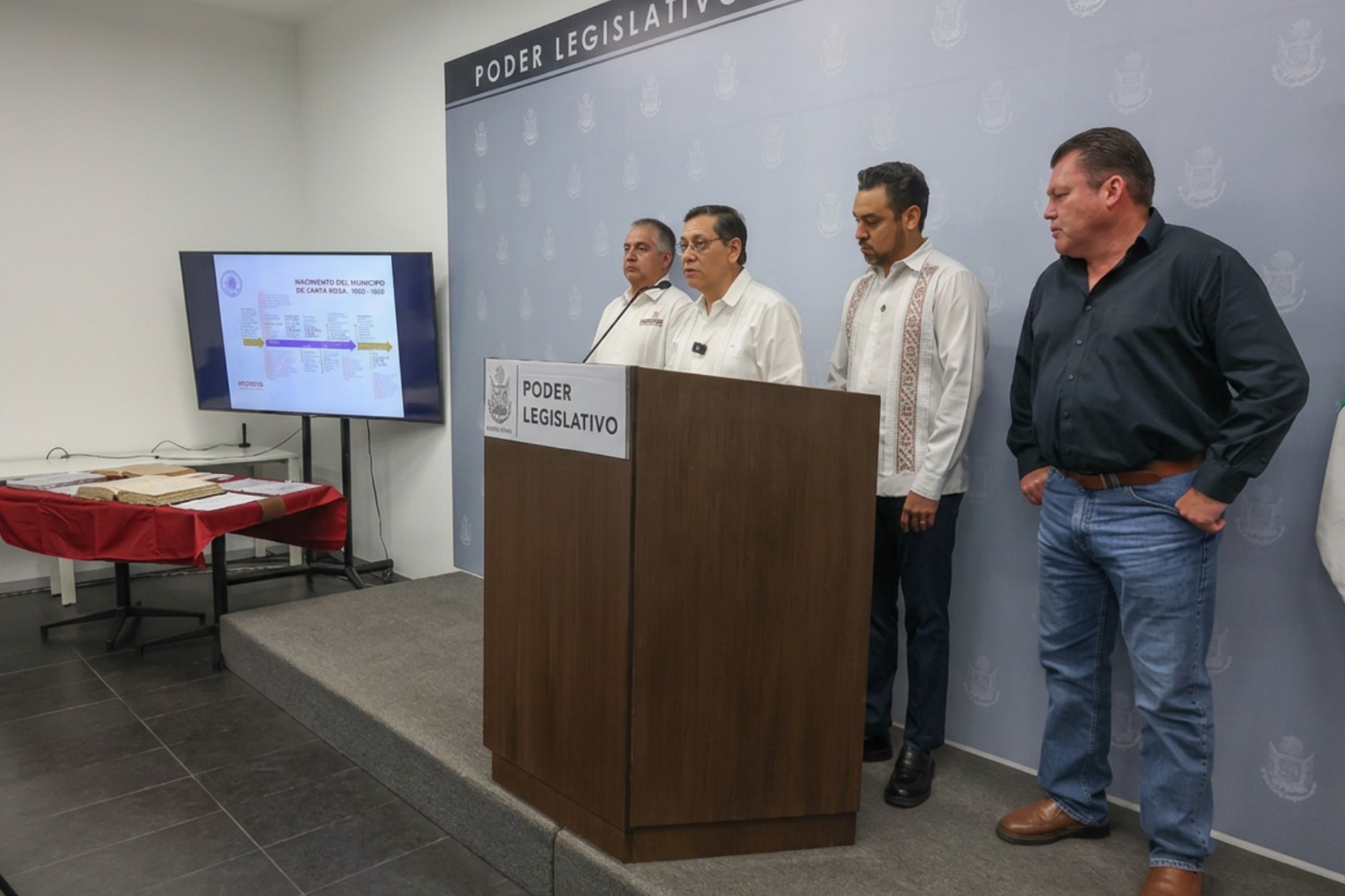 Diputados de Morena sostienen que Santa Rosa Jáuregui conserva condición de municipio independiente