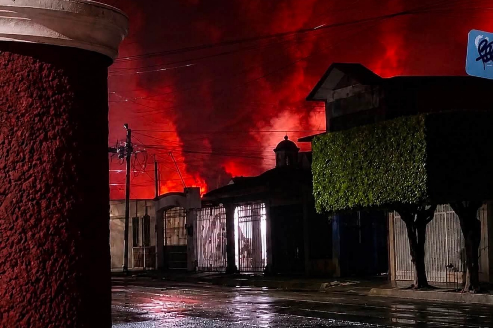 Explosión en refinería de Salamanca moviliza cuerpos de emergencia; no se reportan lesionados
