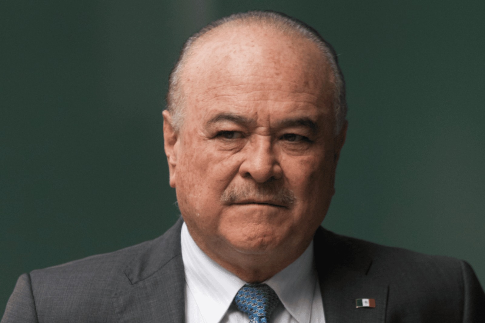 FGR acusa que empresa vinculada a Ernesto Ruffo excedió importaciones en investigación por huachicol fiscal