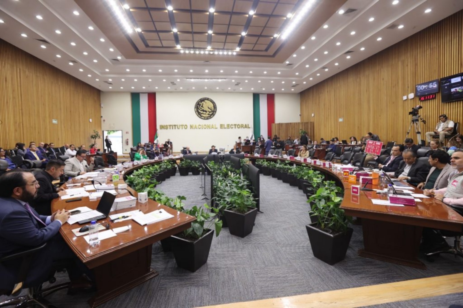 INE crea Comisión de Verificación para revisar candidaturas con apoyo de autoridades de seguridad