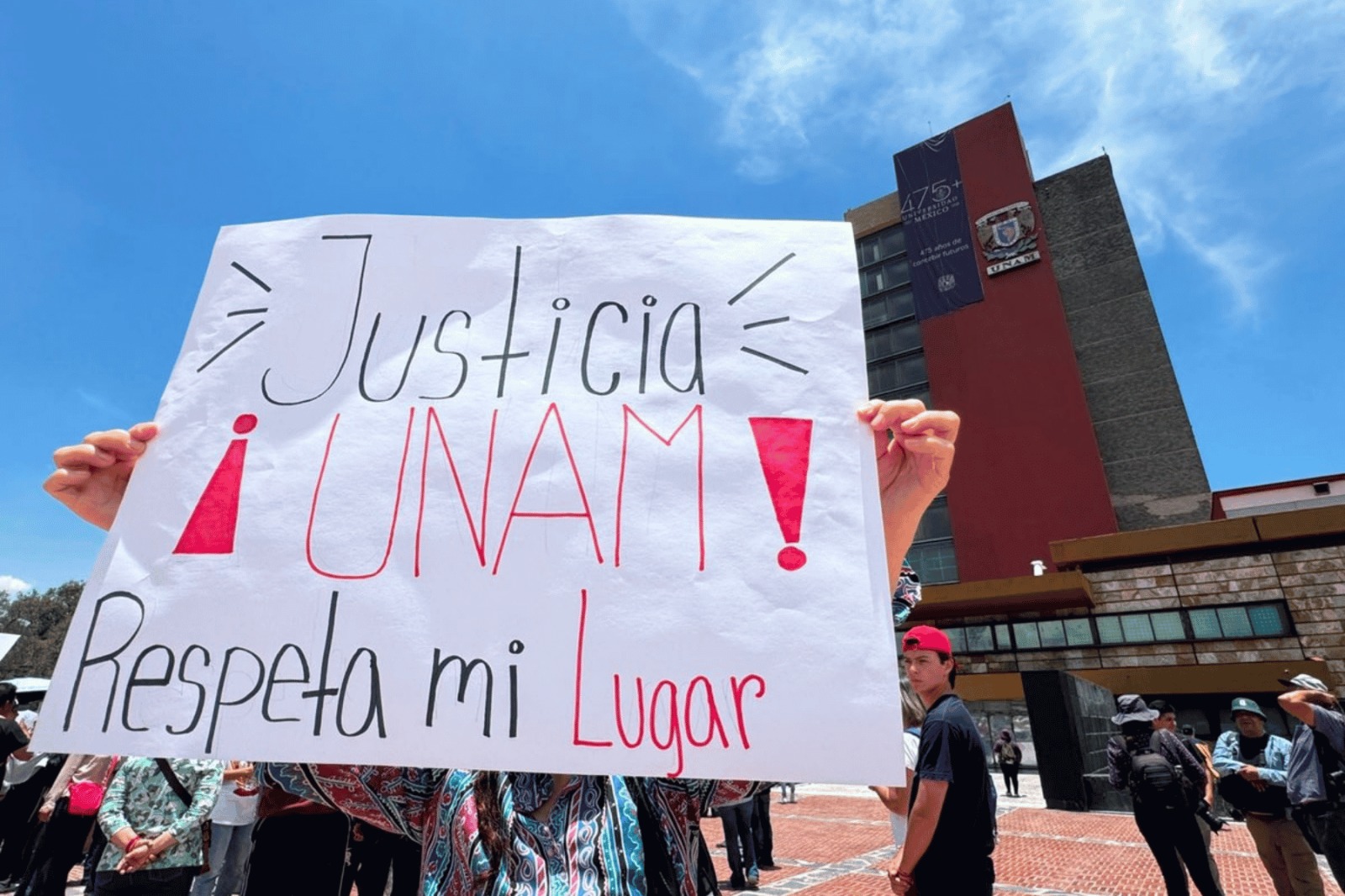 Aspirantes de la UNAM solicitan revisión de casos tras cancelación de exámenes de admisión