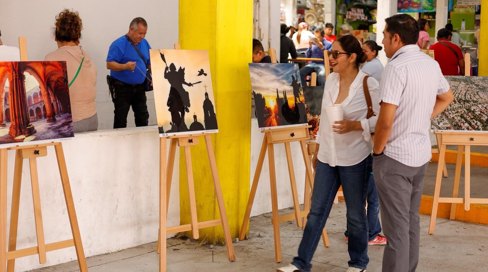 Municipio de Querétaro realiza la Exposición Itinerante de Fotografía en tianguis y mercados municipales