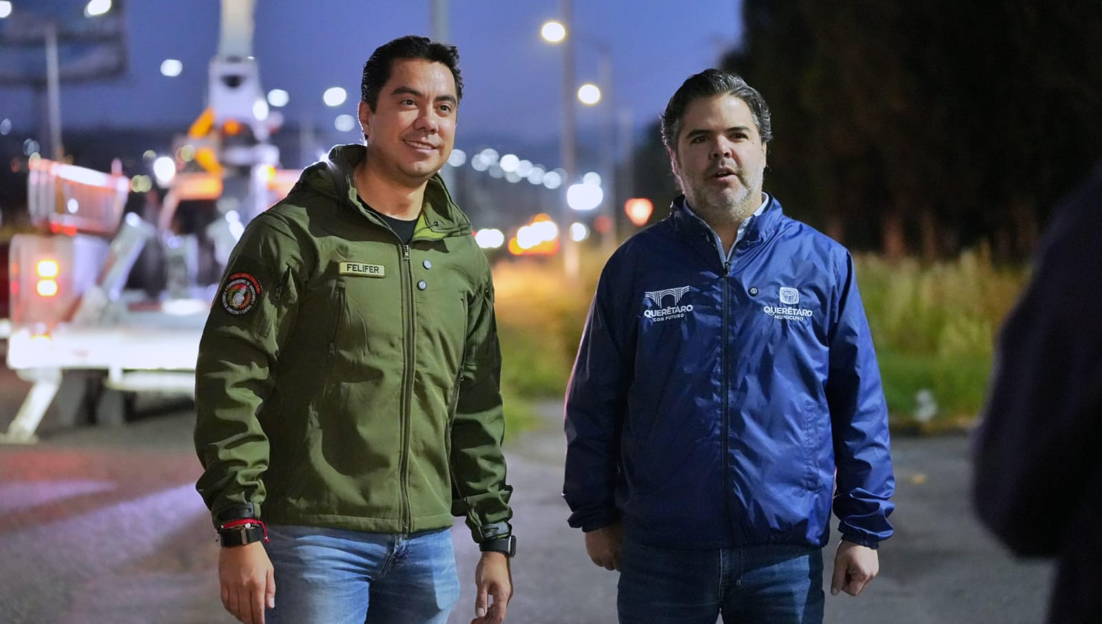 Felifer Macías supervisa la instalación de 330 nuevas luminarias en el Libramiento Norponiente
