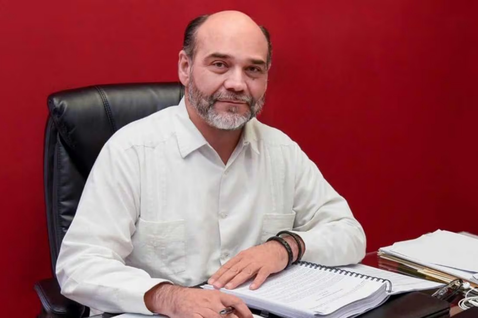 Detienen a Carlos Alberto Medina, ex colaborador de Alejandro Moreno, por presunto peculado