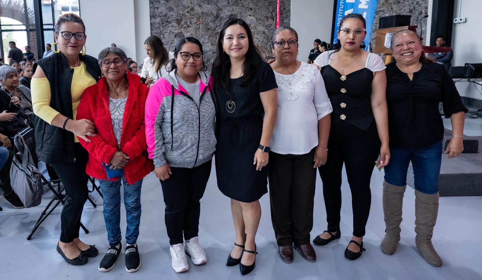 Refrenda El Marqués su compromiso con las mujeres del municipio
