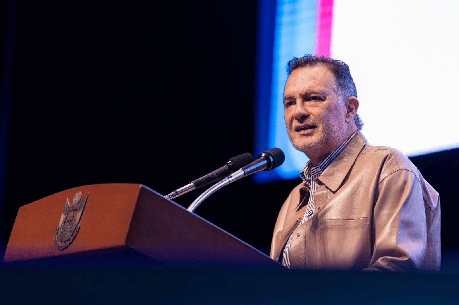 Mauricio Kuri ofrece presentar declaración 6 de 6 y prueba del polígrafo