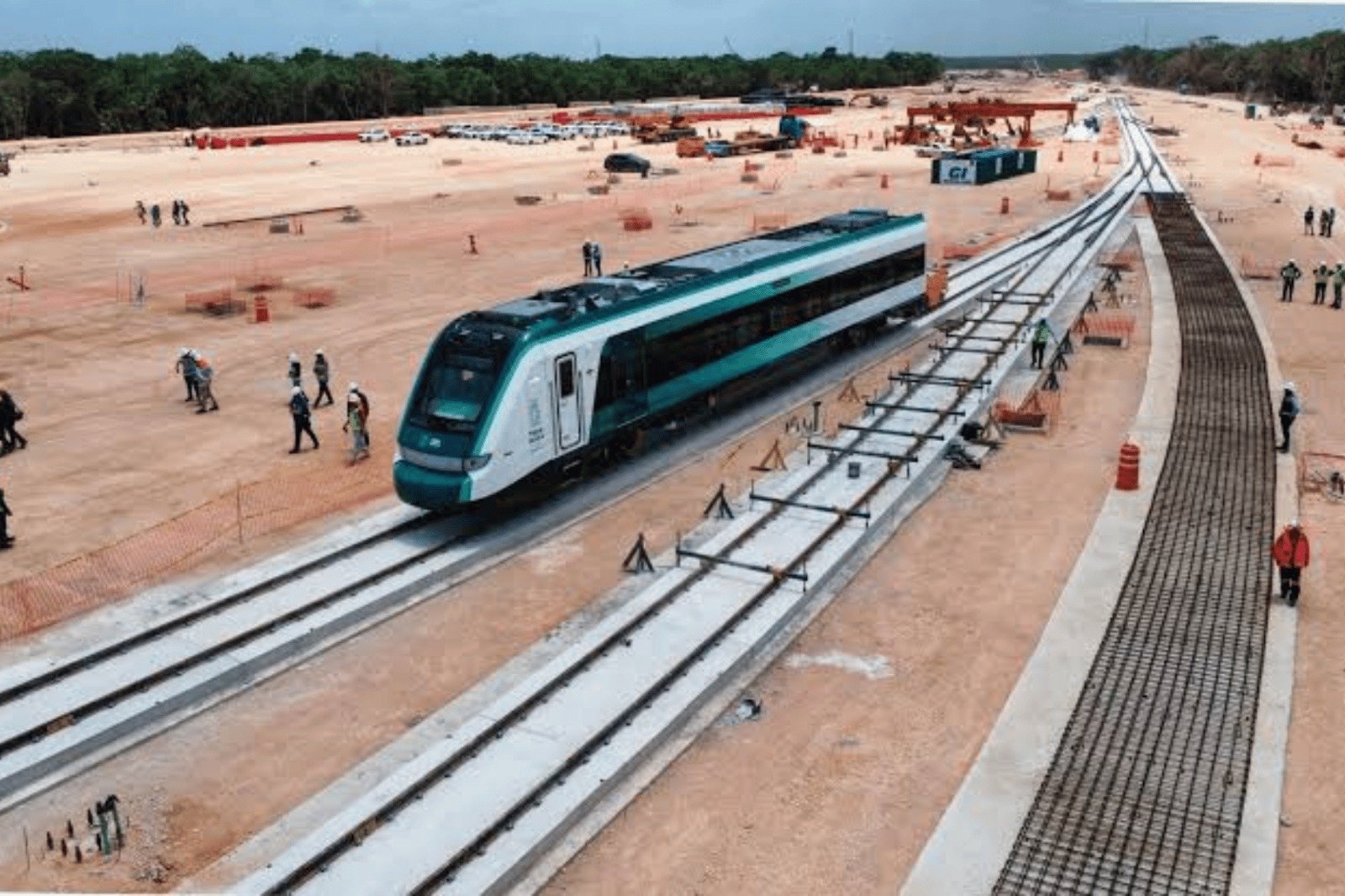 SICT reporta 19% de avance en el Tren México-Querétaro y 98% en liberación del derecho de vía