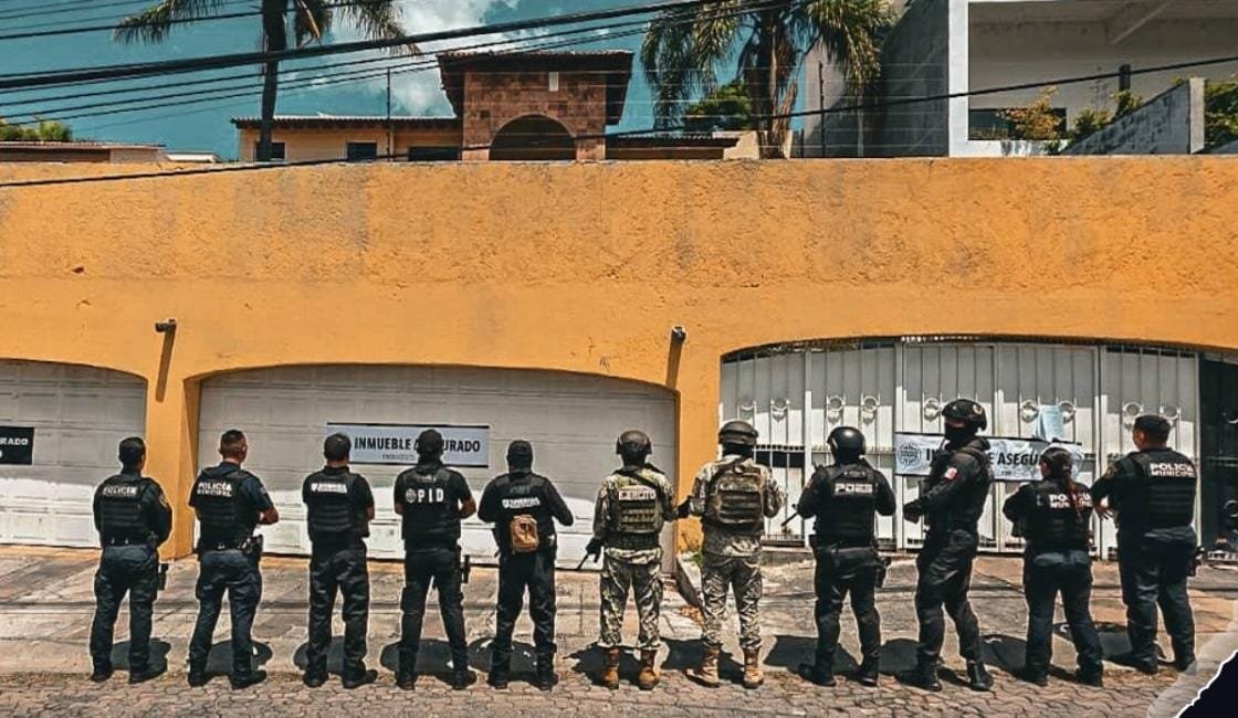 ASEGURAN MÁS DE 40 KG DE METANFETAMINA Y 9 KG DE MARIHUANA EN JURIQUILLA