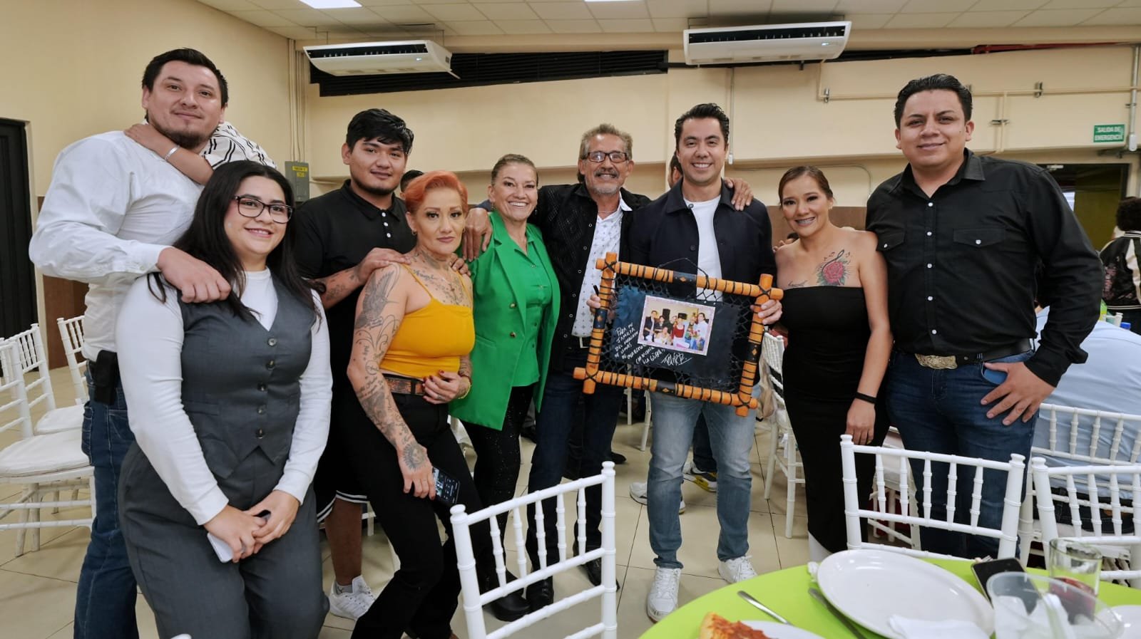 Reconoce Felifer Macías labor de tianguistas y locatarios del Mercado de Lomas de Casa Blanca