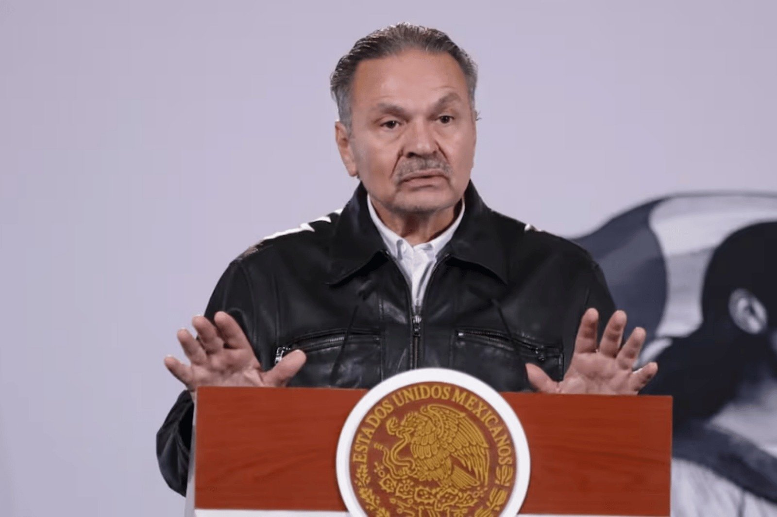 Octavio Romero explica bienes de su declaración patrimonial y asegura que puede comprobar su origen