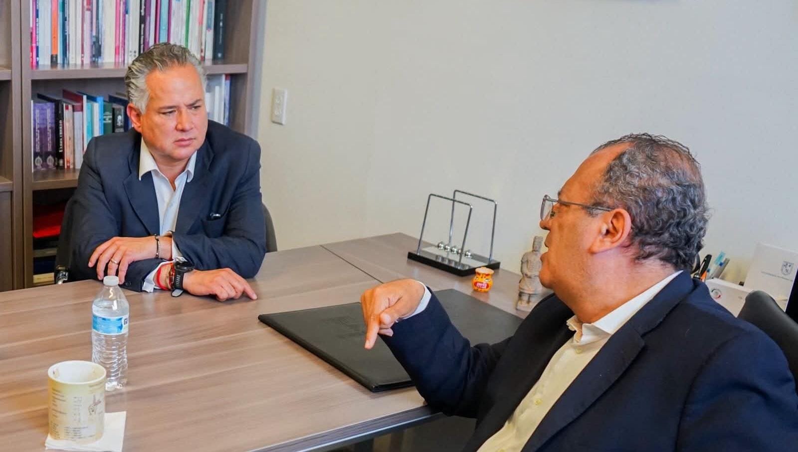 SANTIAGO NIETO SE REUNIÓ CON GILBERTO HERRERA