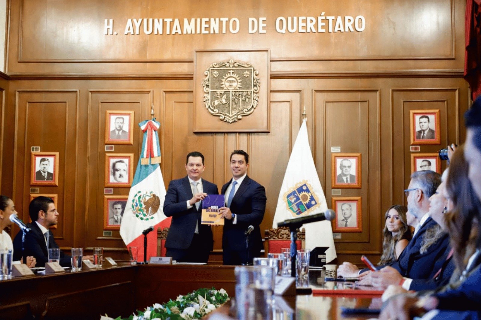 FeliFer Macías descarta licencia para buscar la gubernatura de Querétaro