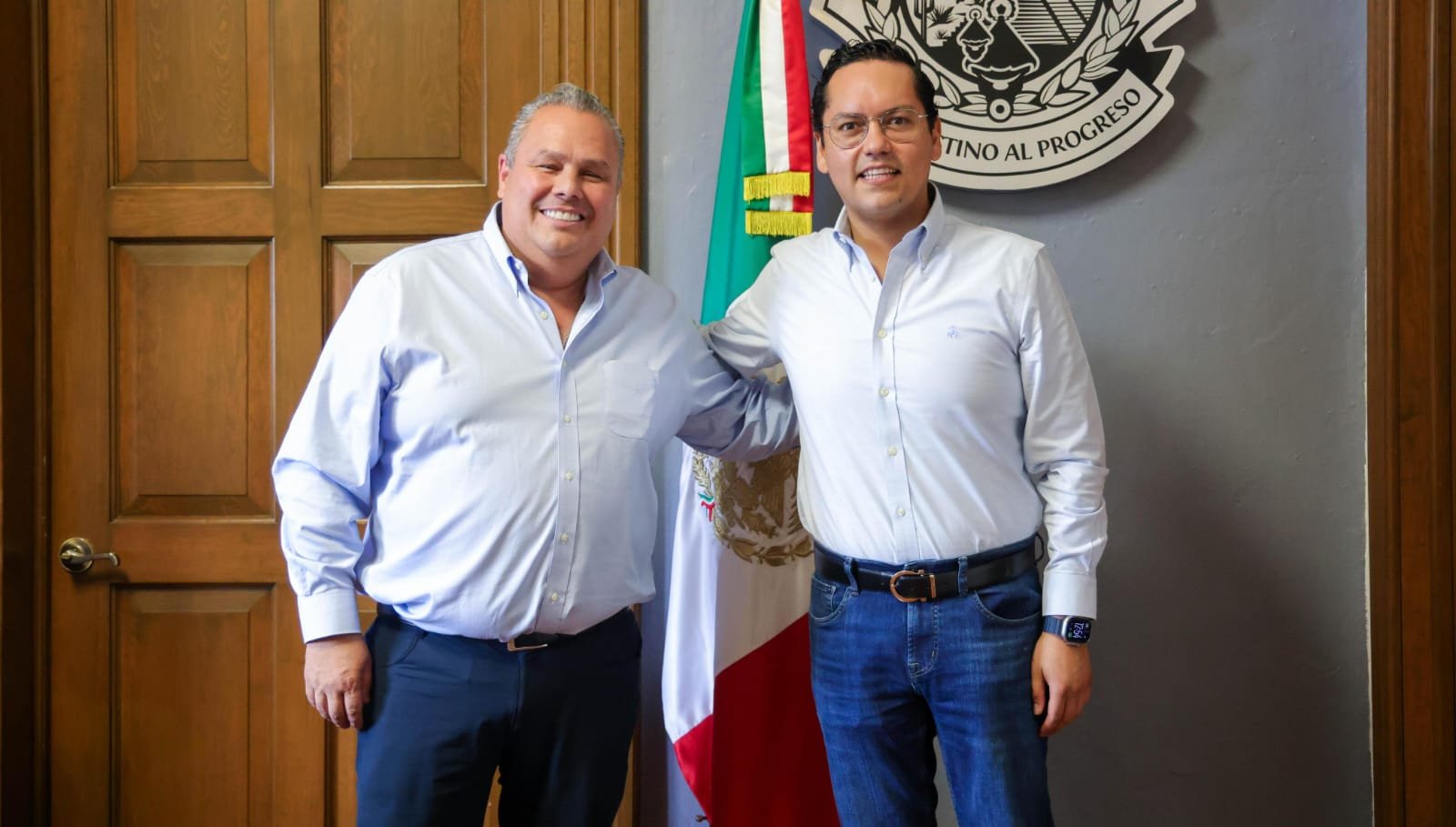 AMEQ y Cabildo Metropolitano impulsan app digital para dar seguimiento a servicios de grúa