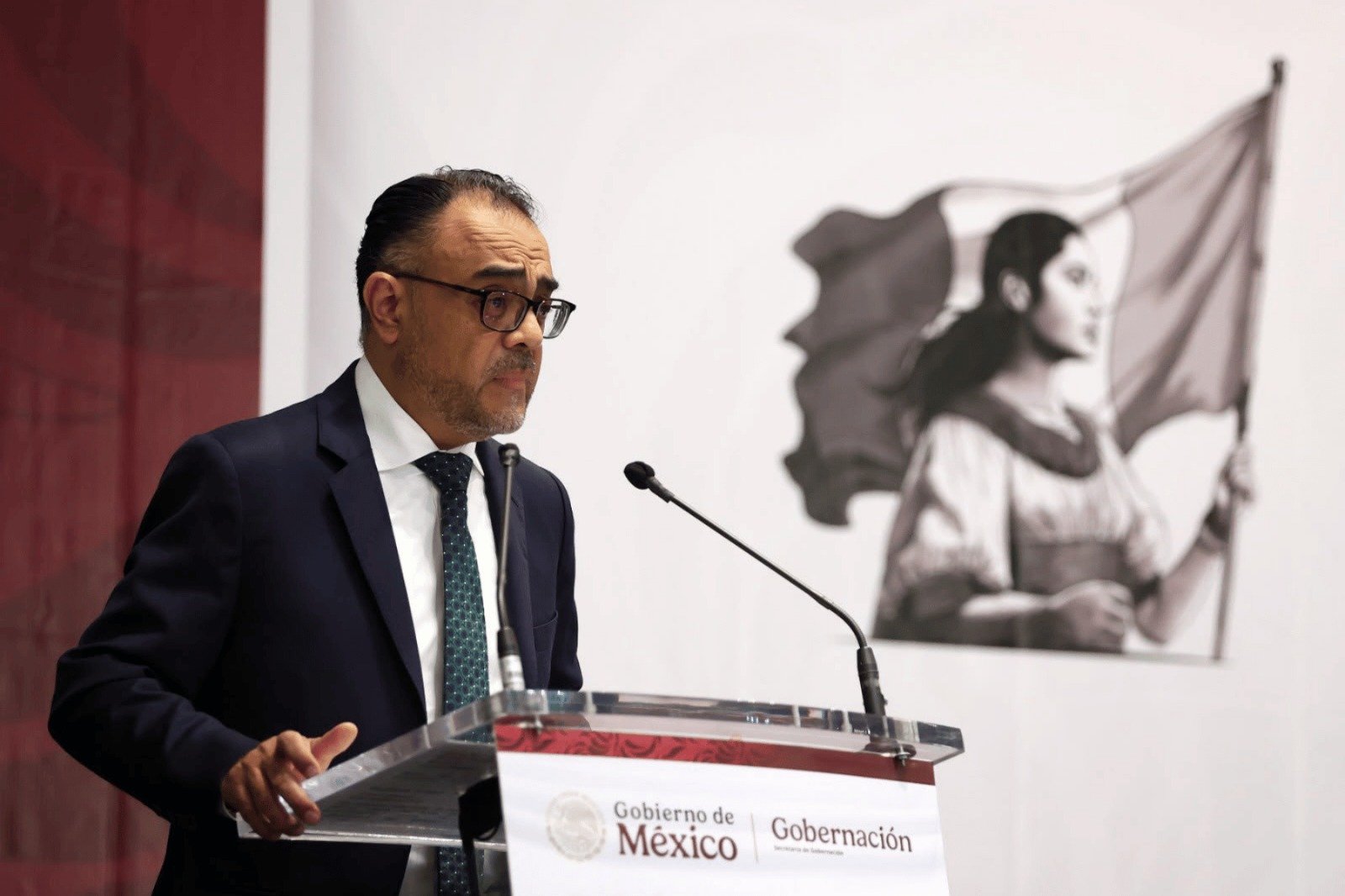 Caso Ayotzinapa: abren nuevas líneas de investigación sobre funeraria y Semefo