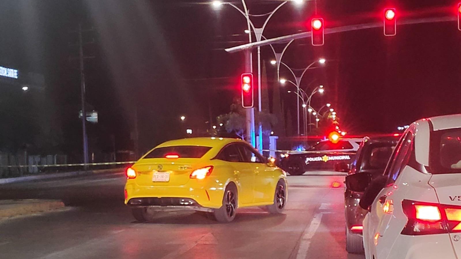 LOCALIZAN A CONDUCTOR BALEADO EN CAMIONETA EN CARRETERA A TLACOTE