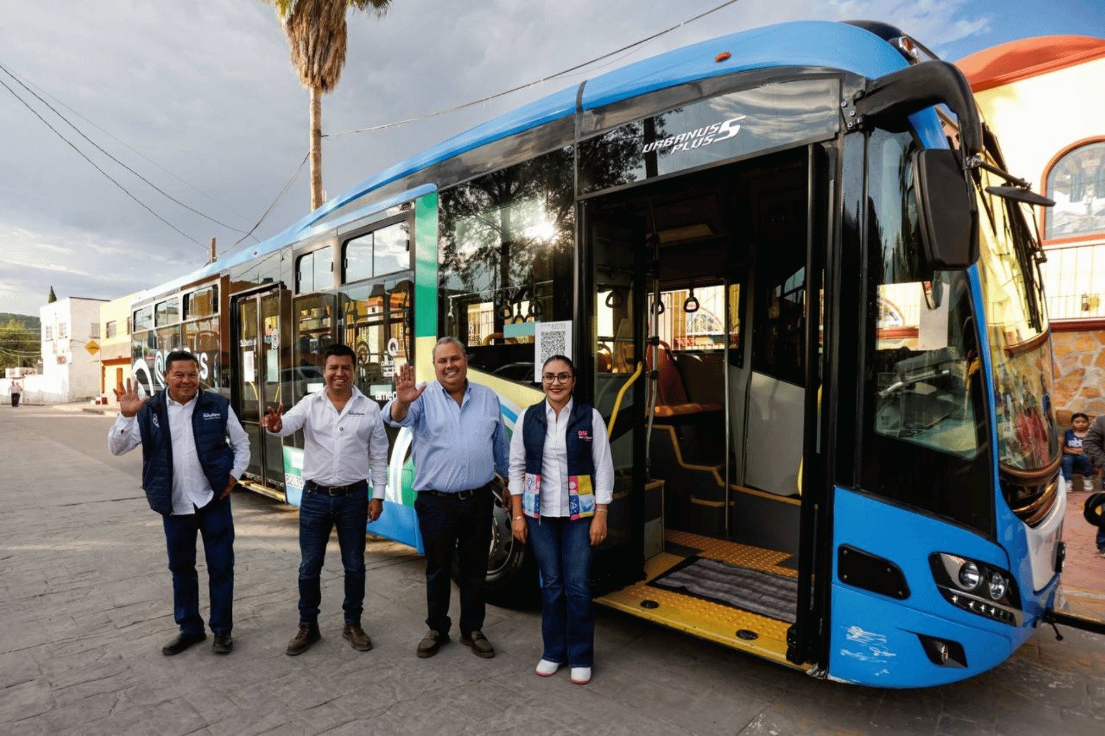 AMEQ separa a 64 operadores de Qrobus por incumplimientos durante 2026