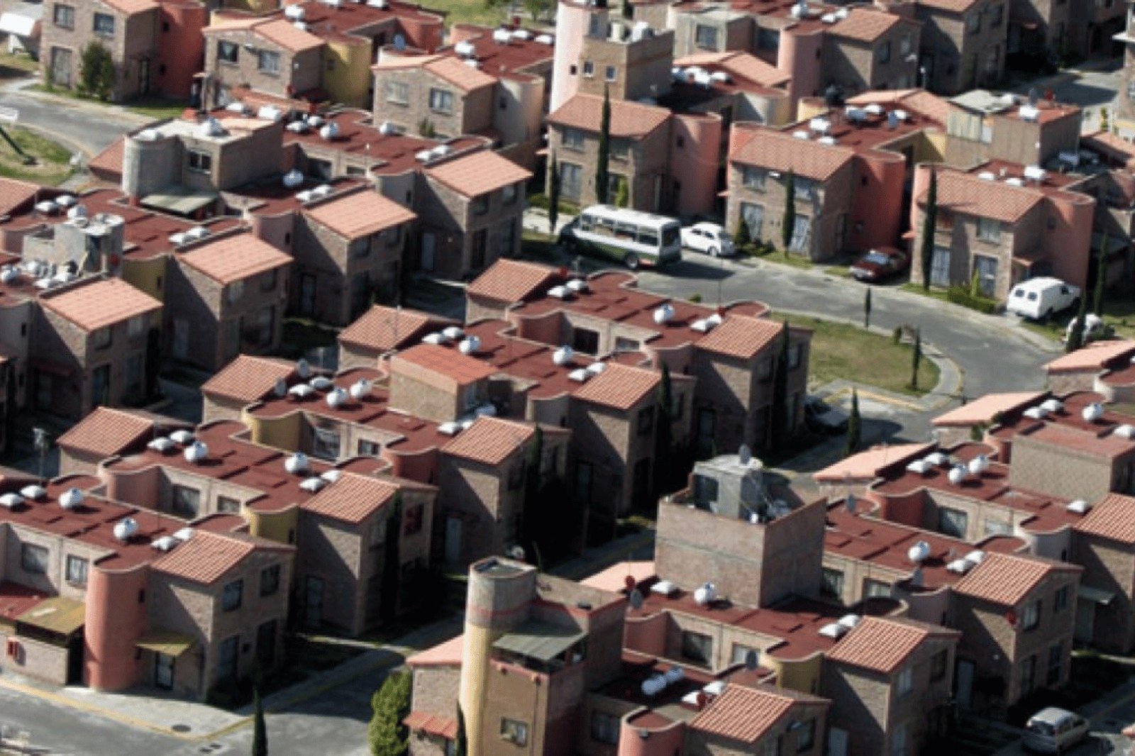 Informe señala que 80% de mexicanos reduce gastos para conservar su vivienda