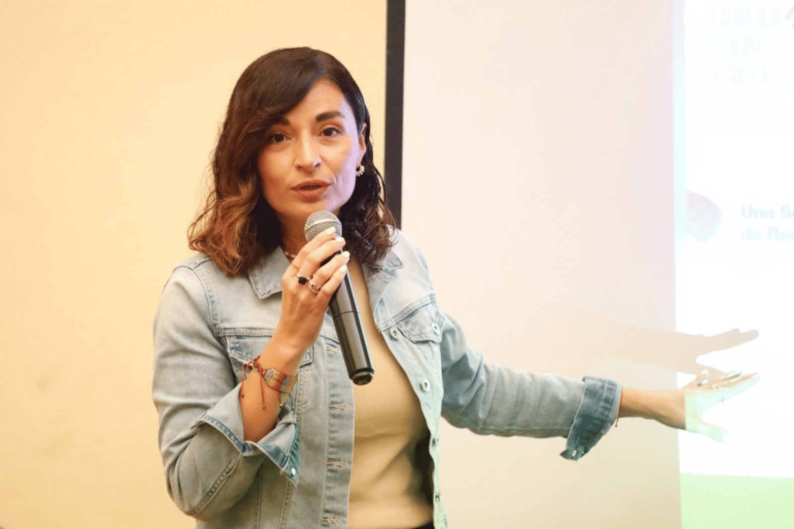Laura Ballesteros anuncia próximas incorporaciones a Movimiento Ciudadano en Querétaro