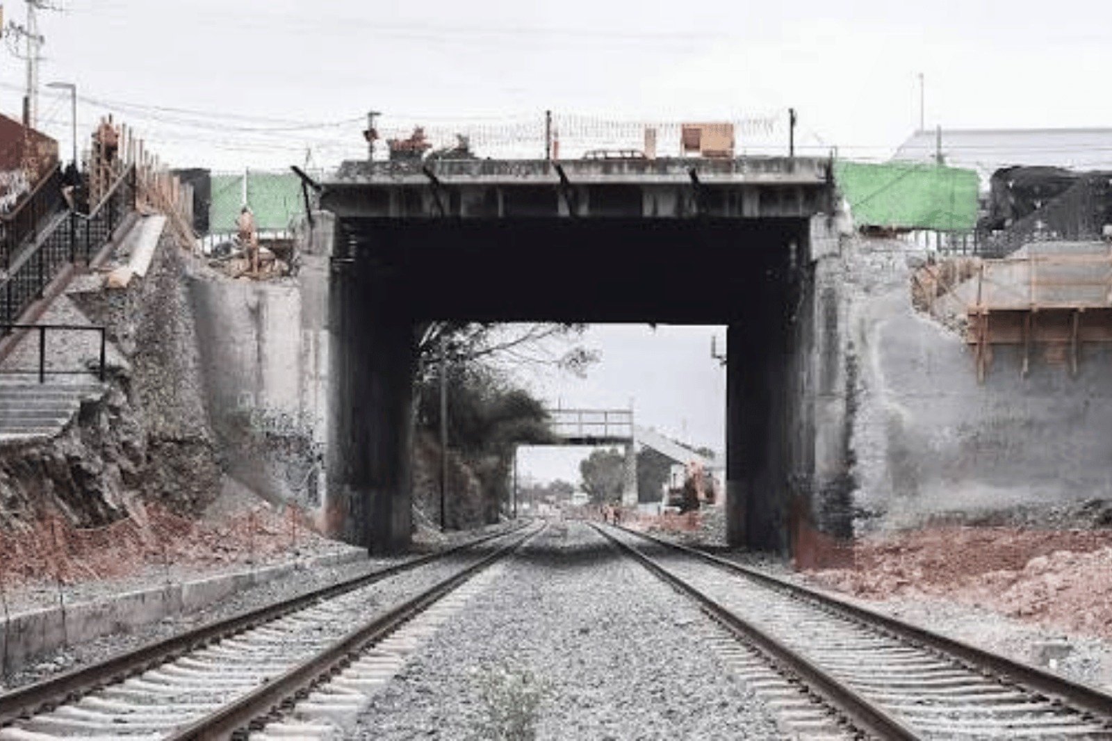 Gobierno de Querétaro mantiene diálogo por paso subterráneo en calle Invierno