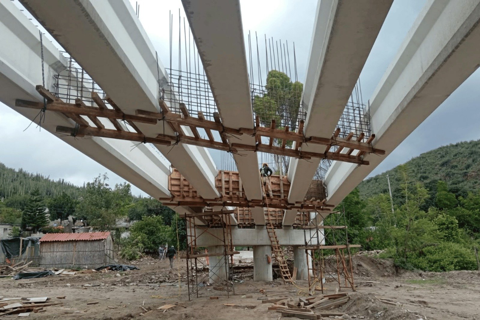 SICT Querétaro mantiene para diciembre la conclusión del puente El Chilar