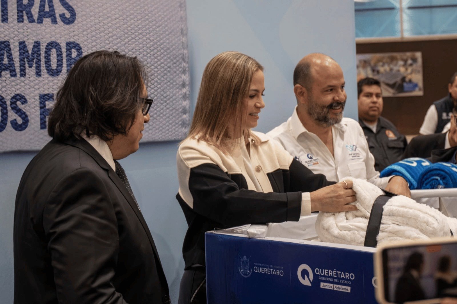 DIF Estatal inicia la Colecta Invernal 2026 con participación de autoridades de Querétaro