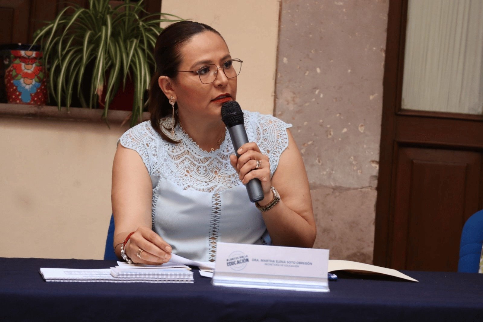 Secretaría de Educación ofrece acompañamiento a la UAQ ante paro en la Facultad de Filosofía