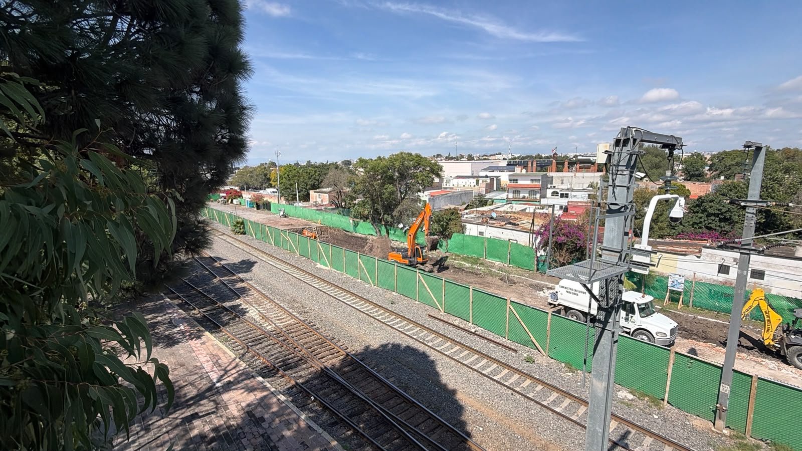 CIUDADANOS INCONFORMES CON LA OBRA DEL TREN MEX-QRO EN EL TEPE